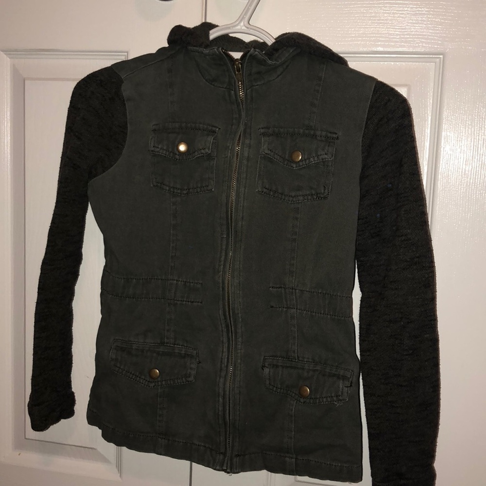 Tilly’s girls jacket